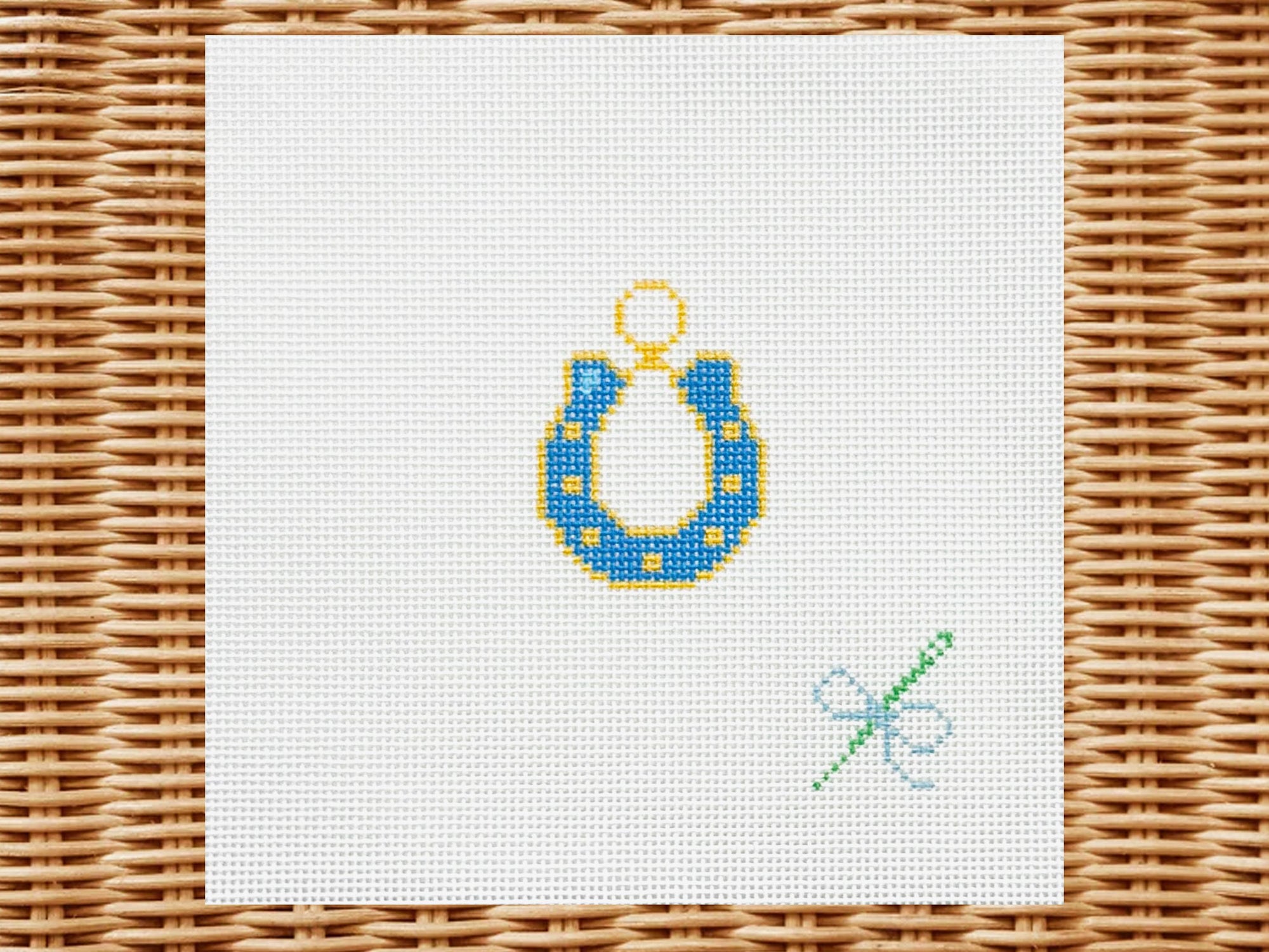 Preorder - Horseshoe Charm Canvas (18 Mesh)