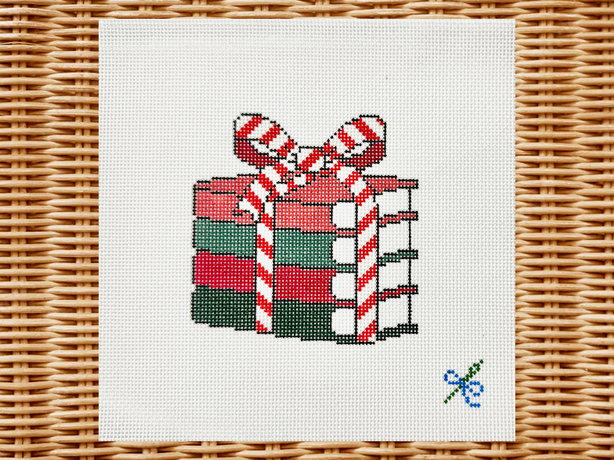 Christmas Books with Bow - Large (13 Mesh)