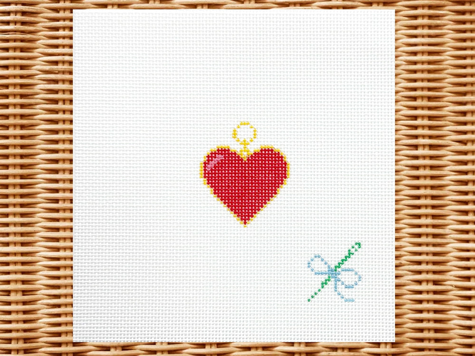 Preorder - Heart Charm Canvas (18 Mesh)