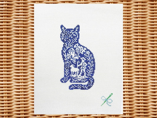 Toile Kitty Needlepoint Canvas – Hand-Painted (18 Mesh)